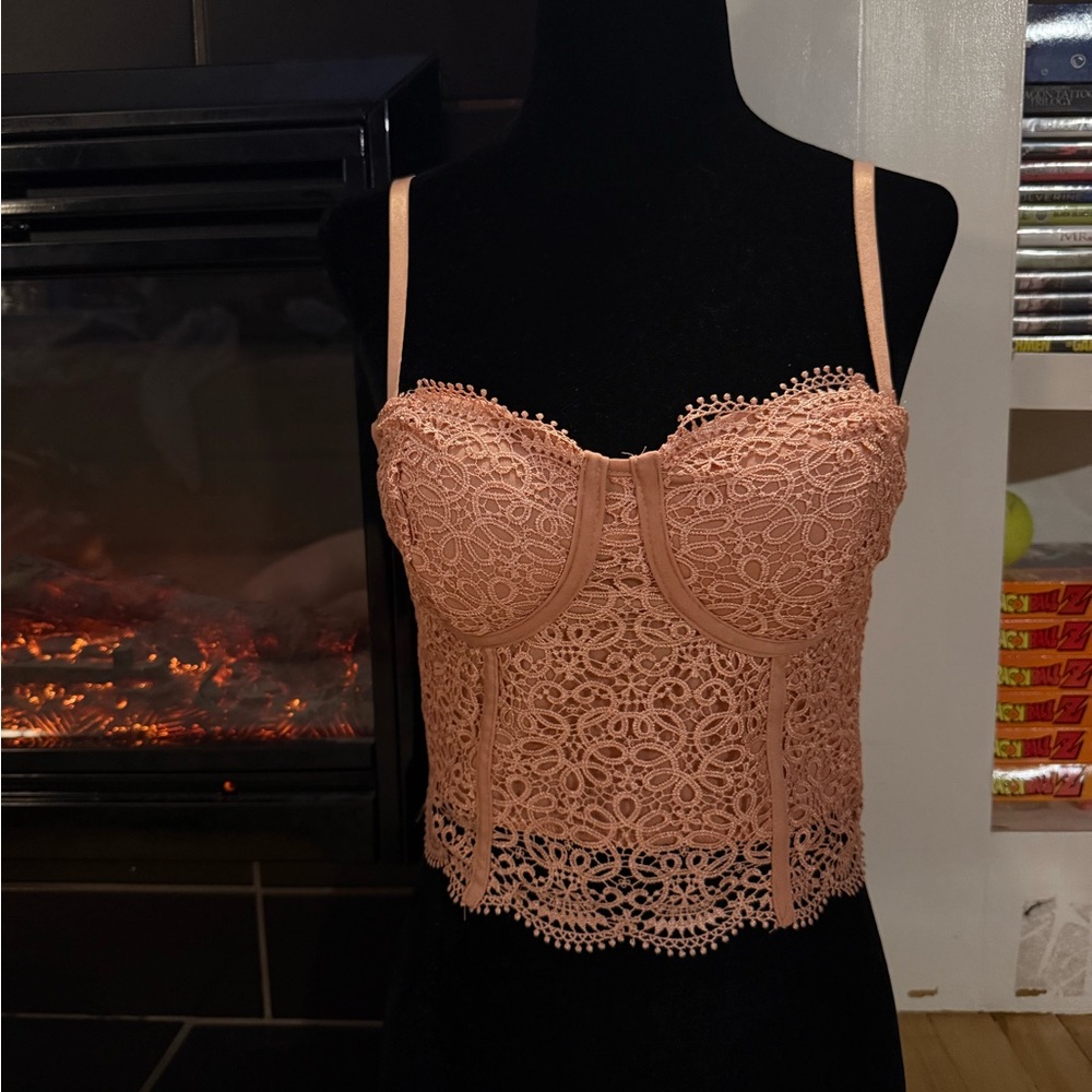 Revamped Lace Bustier in Peachy Pink